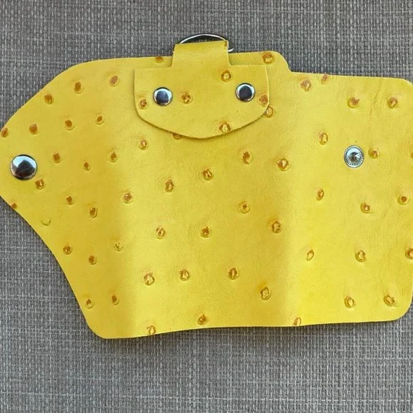 Yellow Key Chain 6 keys Holder Faux Leather Vegan Key Fob Keys Bag New - Picture 5 of 8